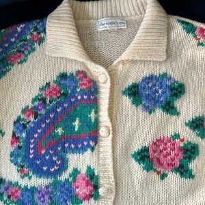 Vintage Eagle's Eye ~ Floral Knit Sweater ~ S / M